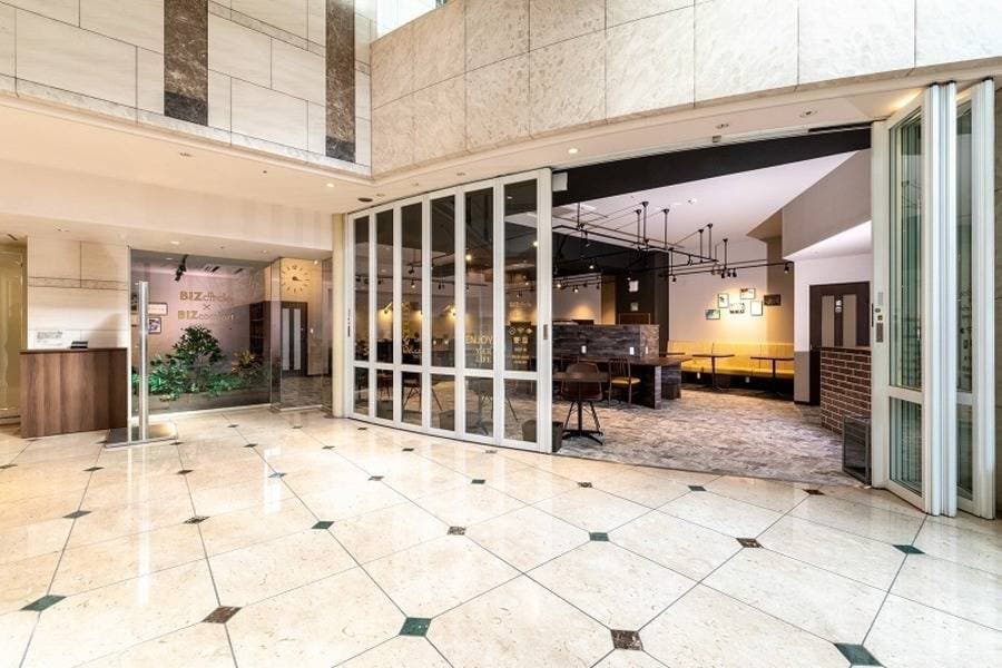 BIZcomfort千葉駅前 6名様用会議室 写真2