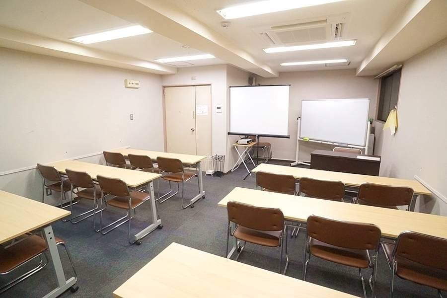 新大阪の会議室『新大阪セミナーオフィス』スペイシーサイト ルームＯ-3 写真2