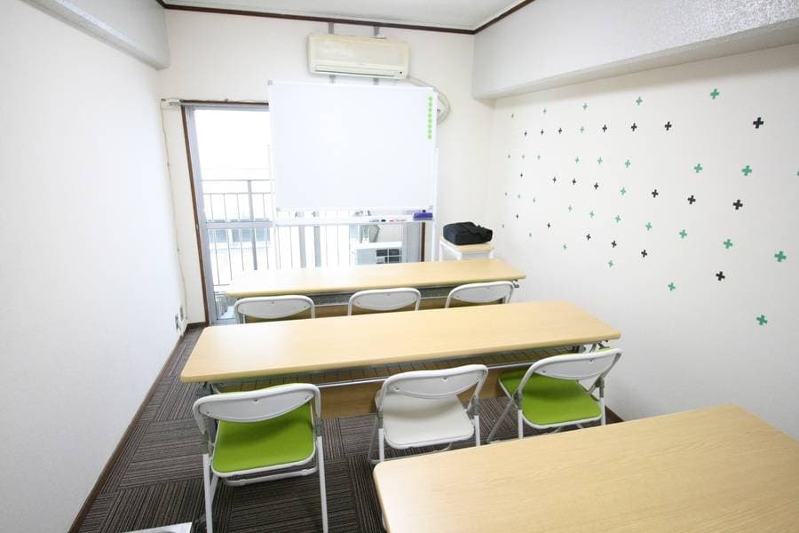お気軽会議室博多nano　地域最安値 写真2