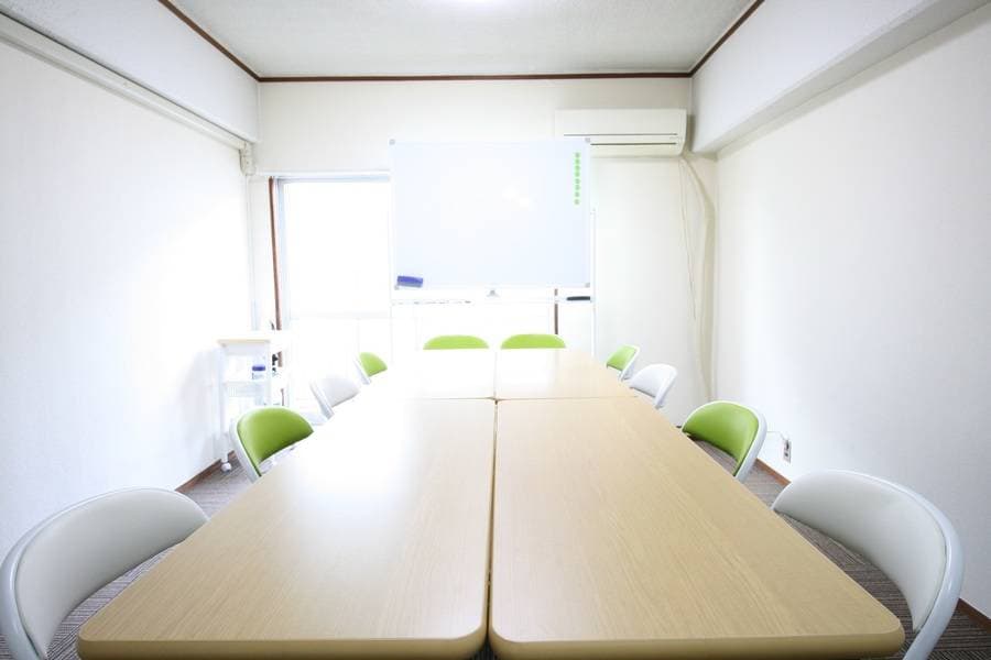 お気軽会議室博多 地域最安値 写真4