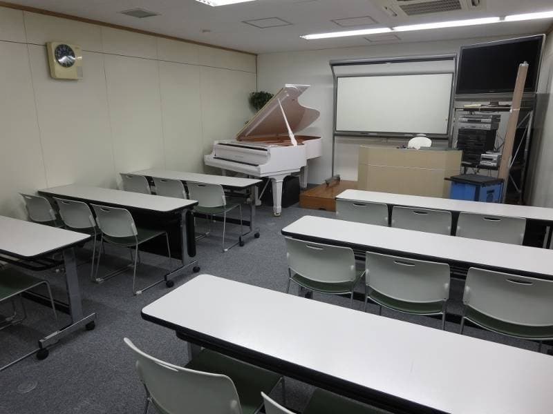 日本ピアノ調律･音楽学院 101室 写真2