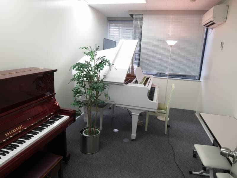音楽学院 レッスン室105 写真2