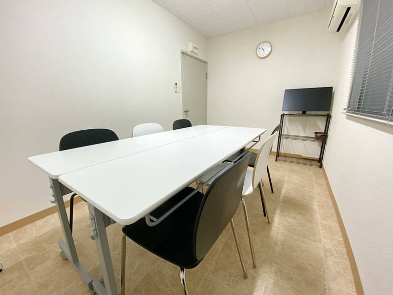 幸福相互ビル3F　うめきた会議室308 写真2