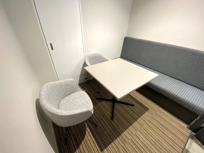 宮崎ナナイロ東館8階 8人部屋 写真3