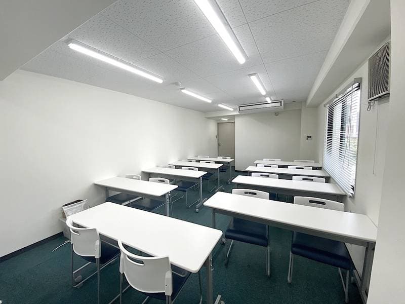 エイトビル6F　うめきた会議室602