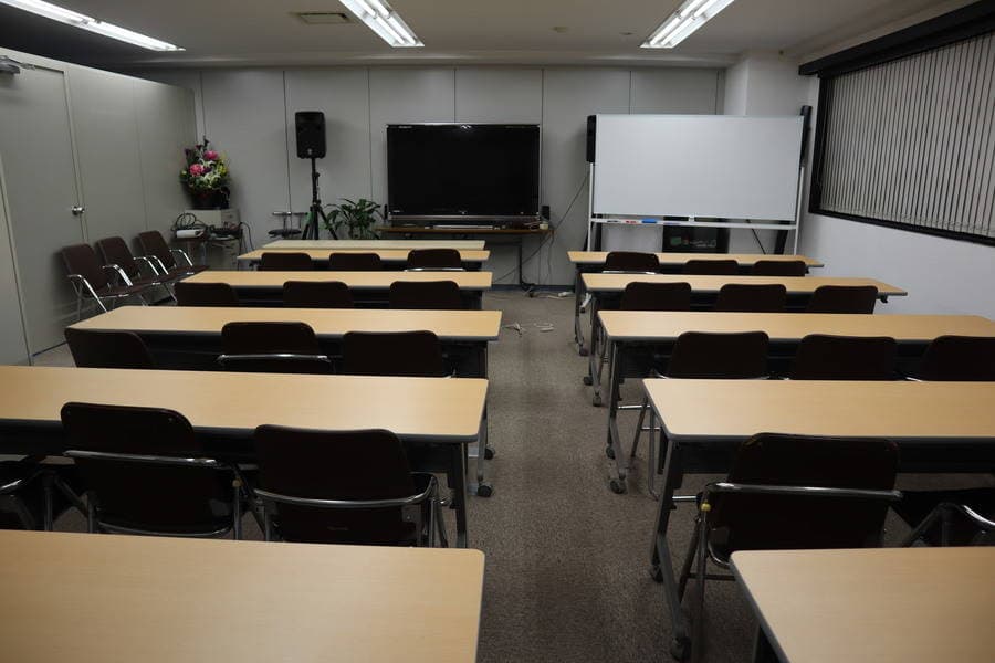 麹町高善ビルセミナルーム（4階）