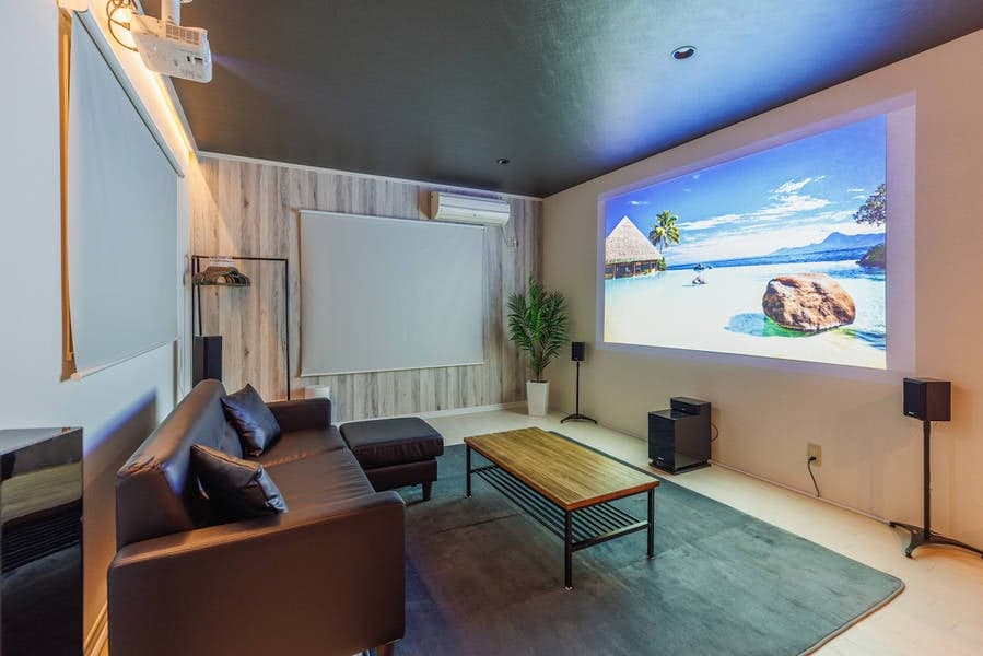 プレミアムスペース湘南 THEATER ROOM 01
