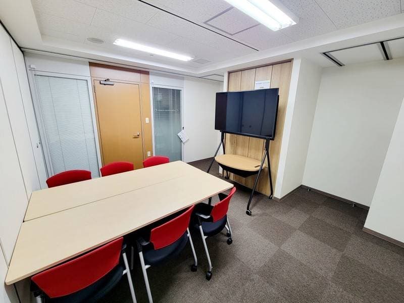 ビステーション新橋 6名会議室 写真3