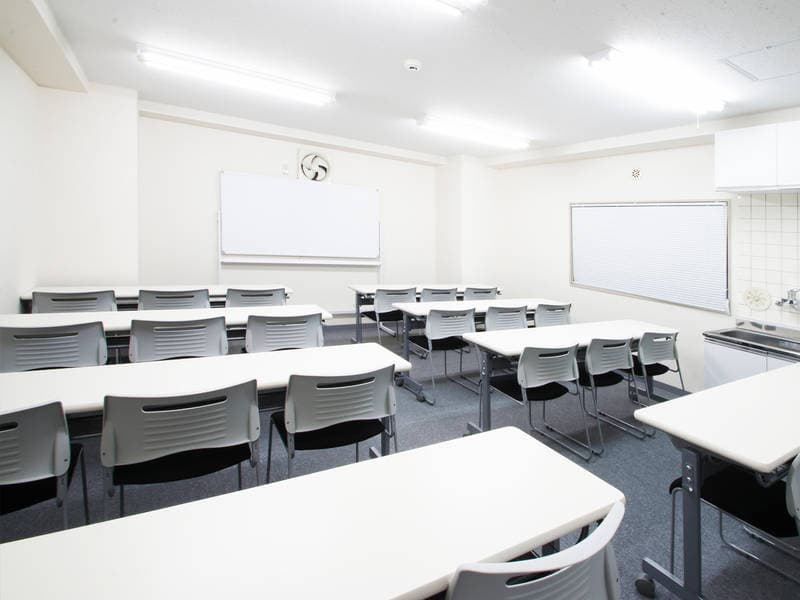 ROOMs水道橋店　第6会議室　JR水道橋駅 徒歩2分