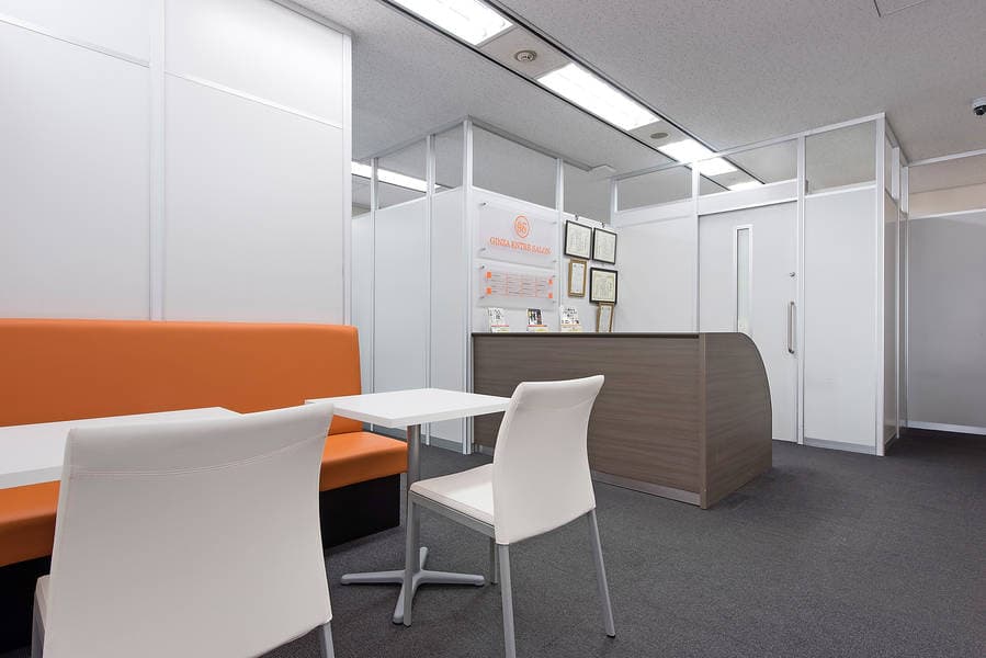 銀座アントレサロン 4名会議室