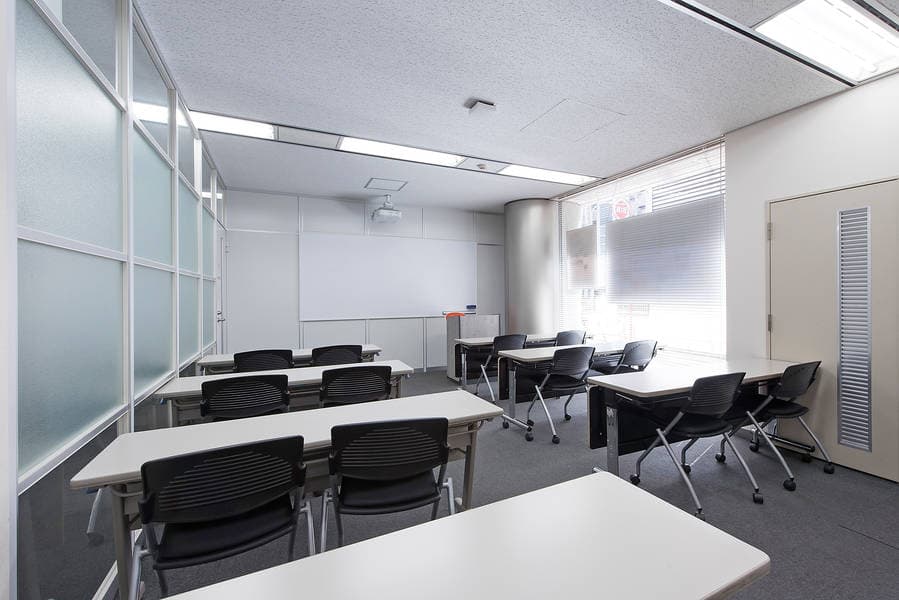 銀座アントレサロン 20名セミナールーム 写真3