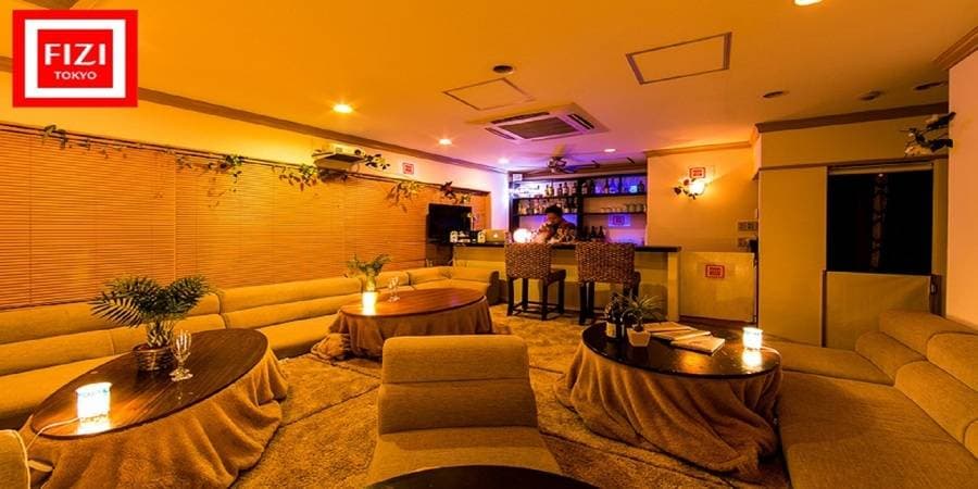 新宿 Cafe&Bar FIZI 休日18:00～23:00 A