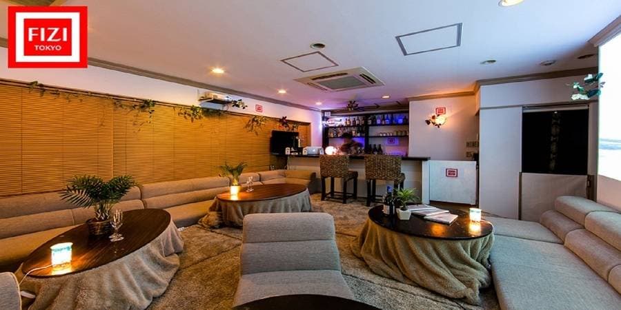 新宿 Cafe&Bar FIZI 休日18:00～23:00 A 写真4