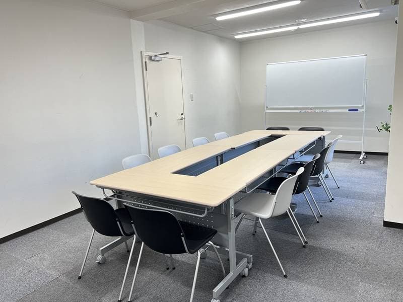 お気軽会議室淀屋橋EXEC　人気スペース 写真3