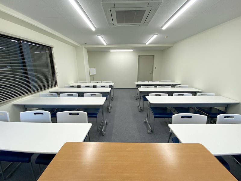 エイトビル7F　うめきた会議室702 写真3