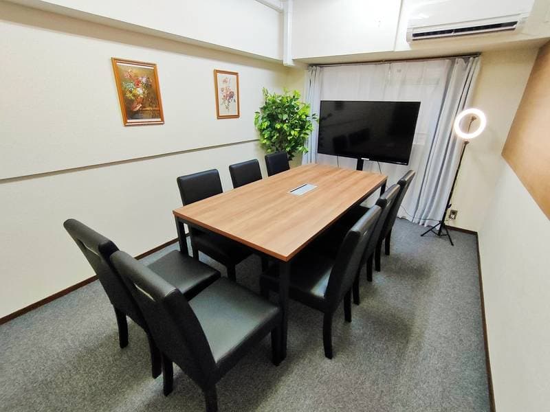 LINCRASトーカン貸し会議室博多 写真3