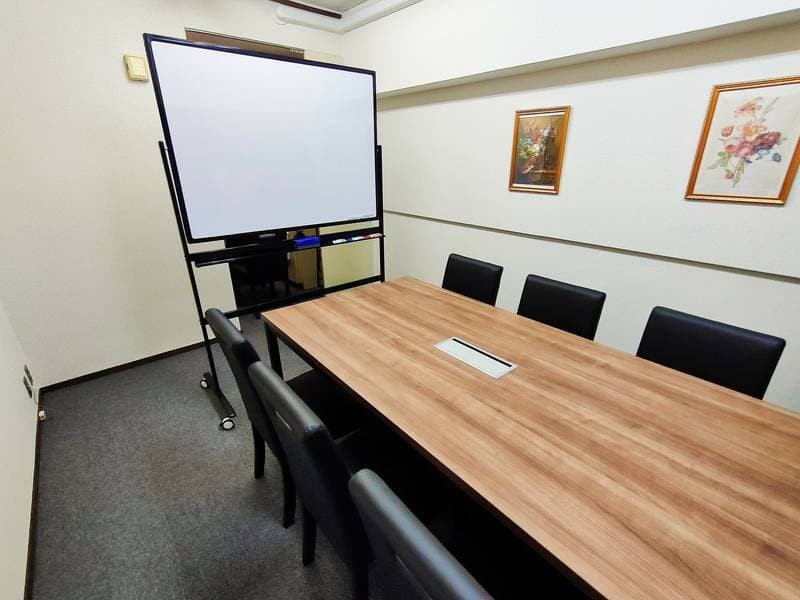 LINCRASトーカン貸し会議室博多 写真5