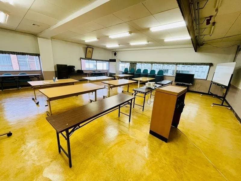 かなり広めのダンス可能なセミナールーム