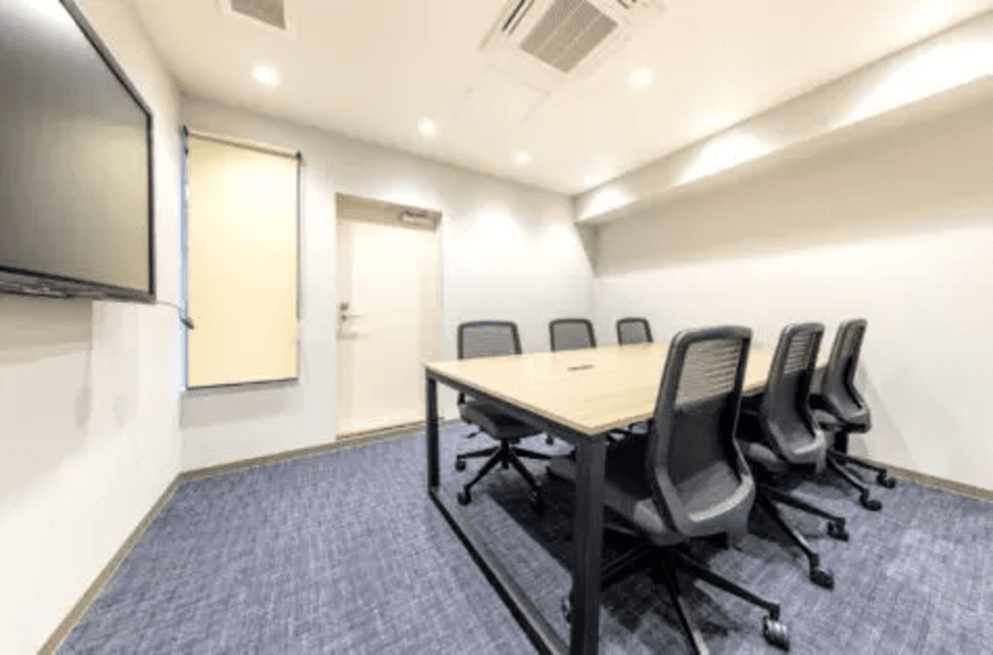 BIZcomfort浅草 6名用会議室 写真2