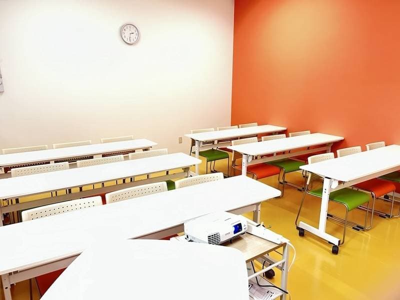 みんなの貸会議室　那覇壺川店 写真4