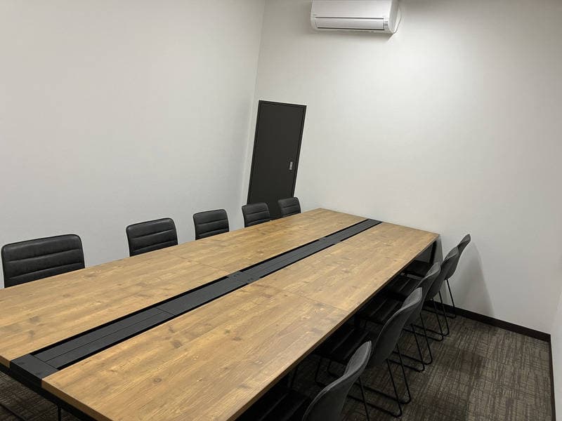 ステーションプラザ新潟ビル1階 12名会議室 写真2