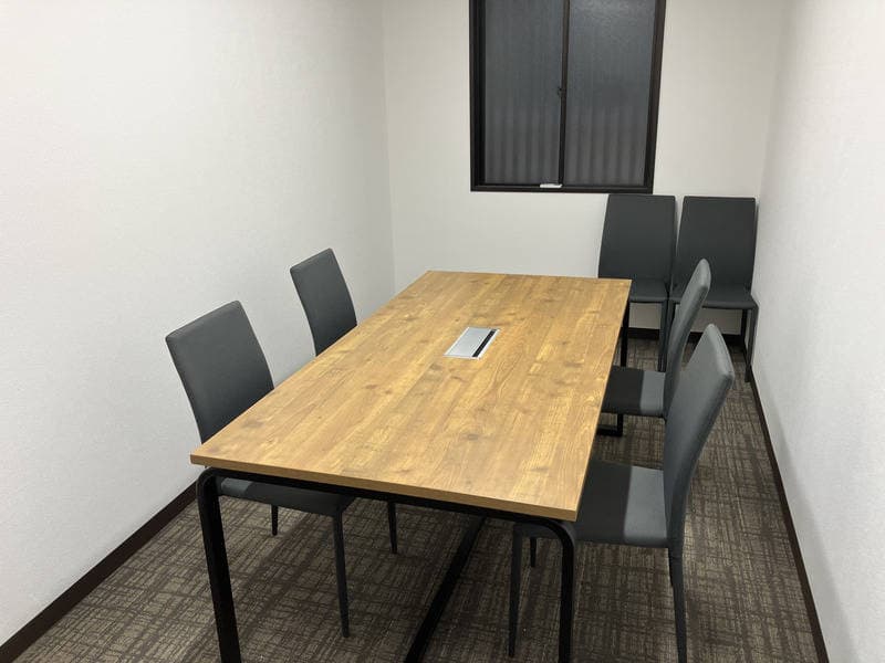 ステーションプラザ新潟ビル1階 少人数向け貸会議室 写真3