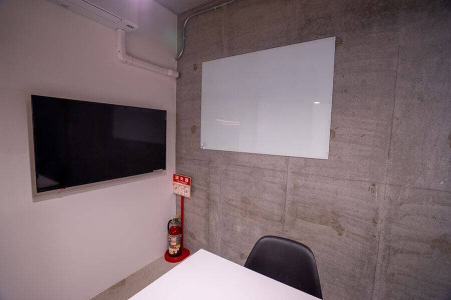 四ツ橋6名会議室 Centrum Meeting room B 写真5