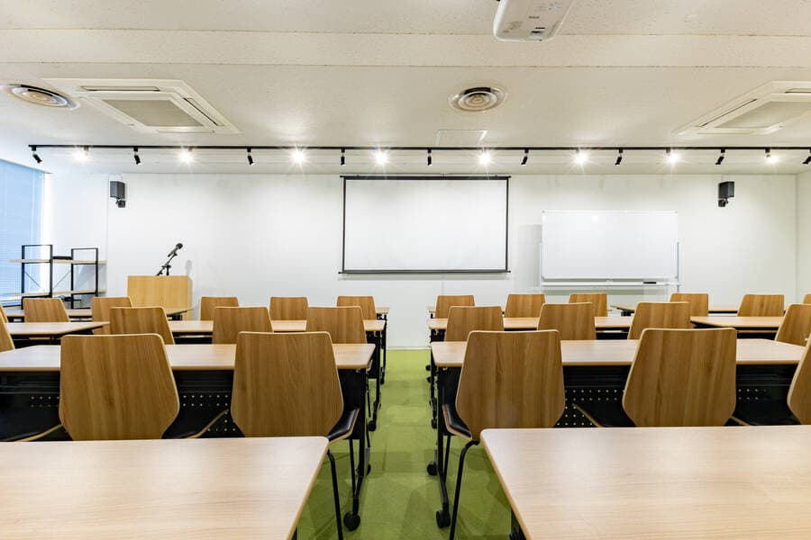 【初めて利用する方限定】名古屋伏見貸し会議室Nuts