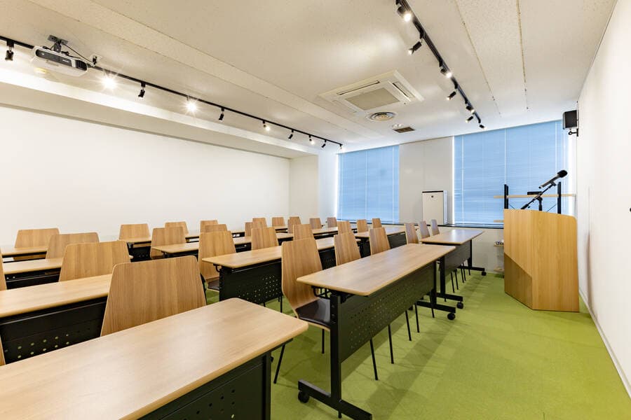 【初めて利用する方限定】名古屋伏見貸し会議室Nuts 写真2