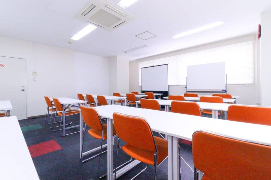 ふれあい貸し会議室 心斎橋D 写真2