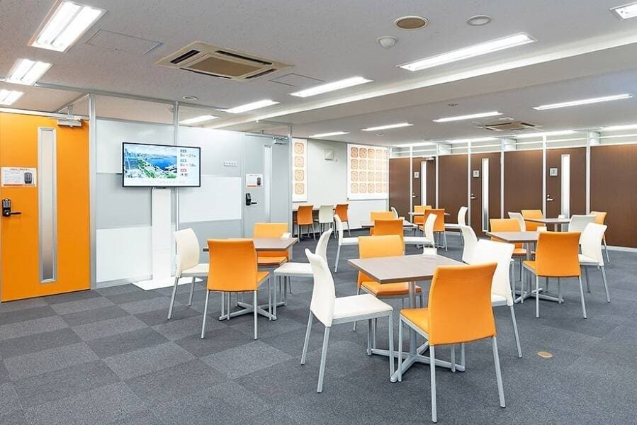 横浜アントレサロン 6名会議室 写真3
