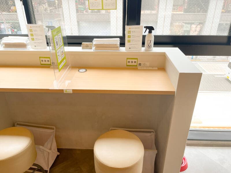 FEEEP池袋東口店｜定員 1名カウンター席｜席番号2(C) 写真2