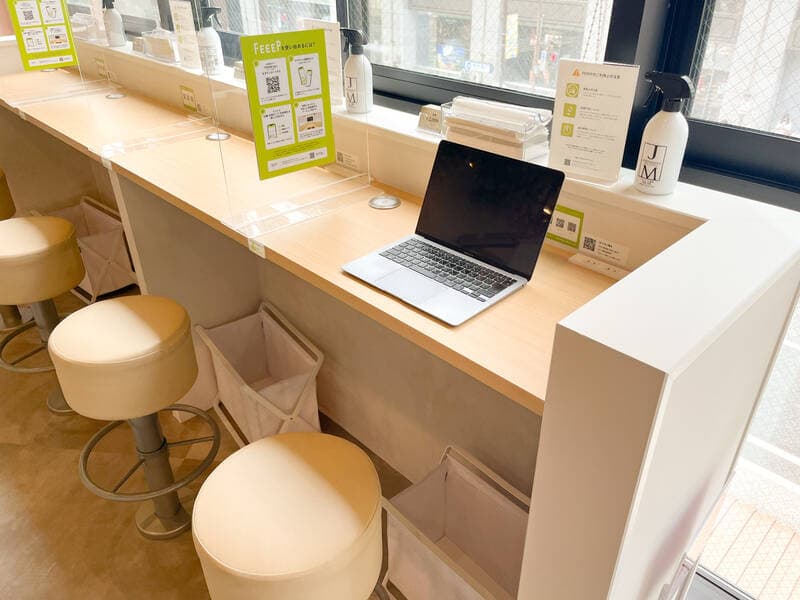 FEEEP池袋東口店｜定員 1名カウンター席｜席番号3(C) 写真4