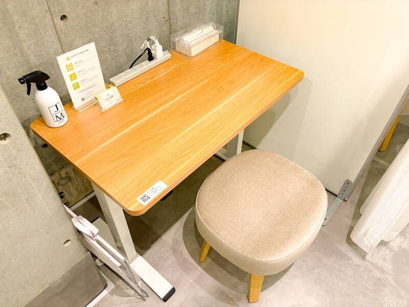 FEEEP学芸大学東口店｜定員 1名カウンター席｜席番号13C
