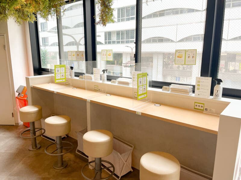 FEEEP池袋東口店｜定員 1名カウンター席｜席番号3(C)