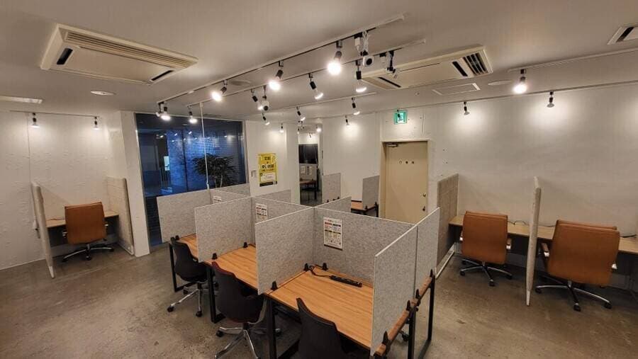 Coin Space 横浜駅西口店（相鉄ムービル店） 写真4