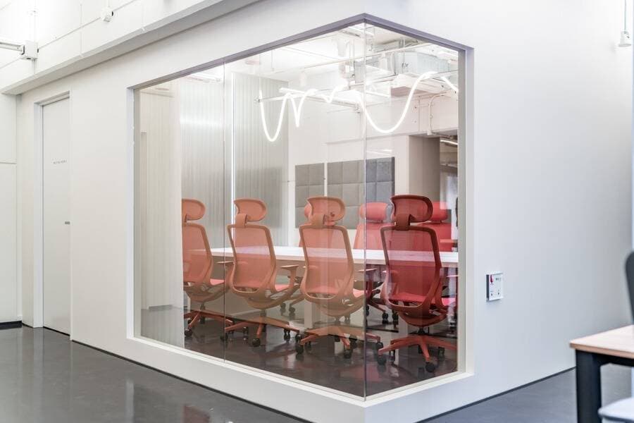 【BRIDGEX workplace】8名ミーティングルームA 写真5