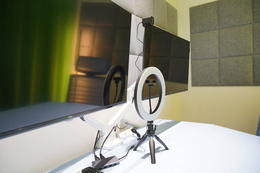 【BRIDGEX workplace】ミーティングルームD 写真4
