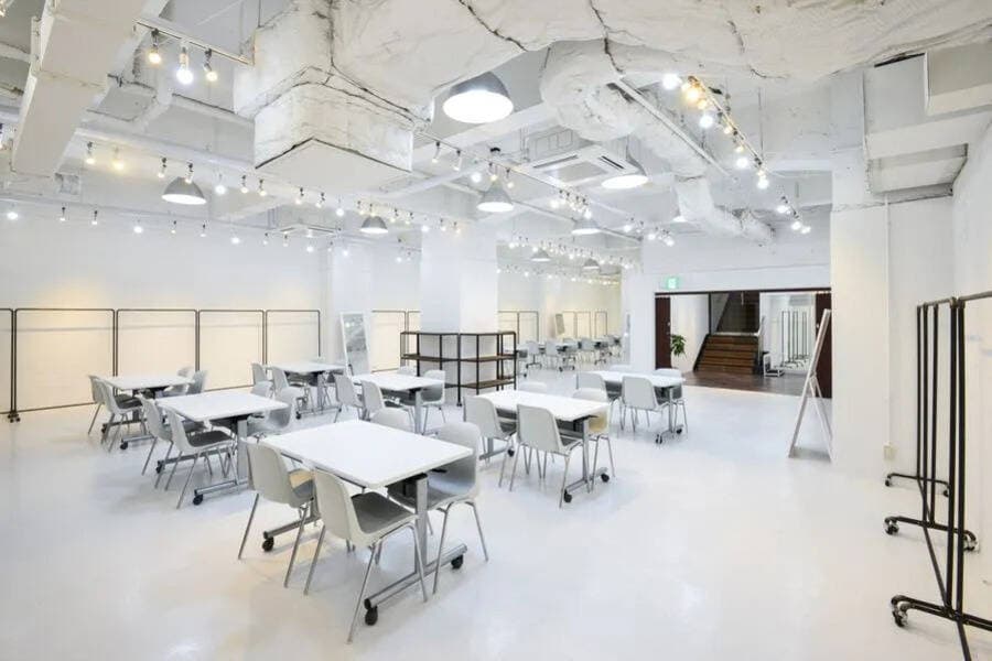drapeau ANNEX A&B会場 写真2