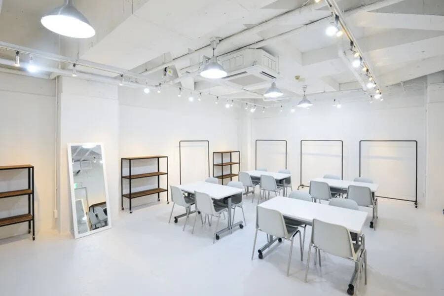 drapeau ANNEX B会場