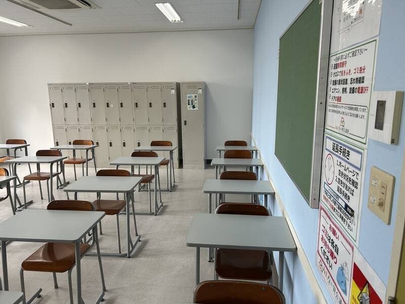 みんなの貸会議室　那覇東町店