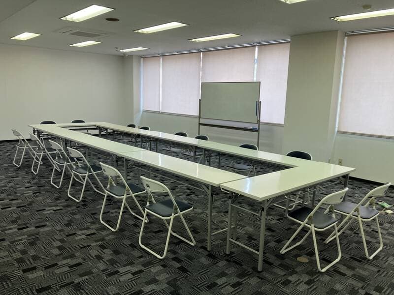 アルファオフィスビル3階 305会議室