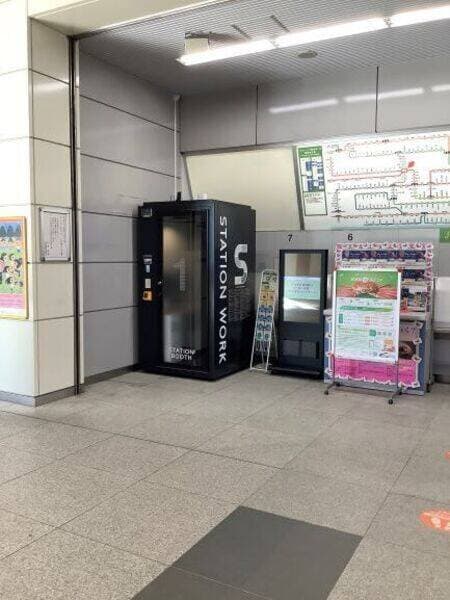 拝島駅改札外 写真2