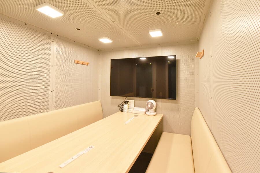 FEEEP銀座 6名席｜定員6名完全防音個室｜13(PG) 写真2