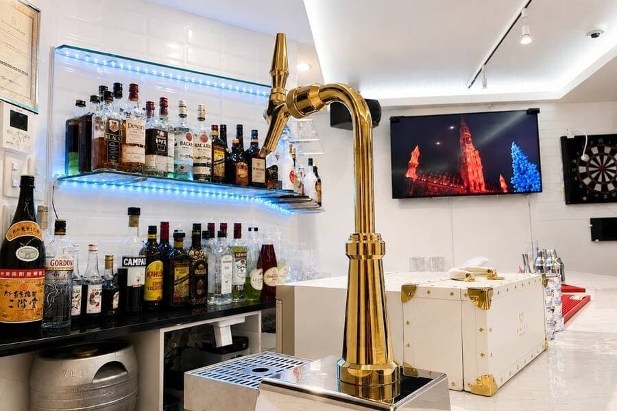 完全貸切セルフBar専門店 BarNear心斎橋 写真4
