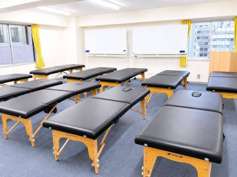 ROOMs八丁堀店　第1会議室　八丁堀駅 徒歩3分 写真2
