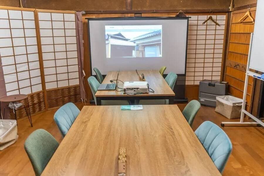 コワーキング＆シェアオフィスCOMMUNE