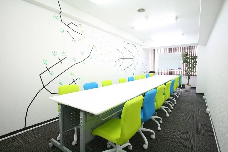 お気軽会議室広島紙屋町leaf　法人に好評 写真2